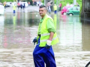 Αγνοείται ηλικιωμένος  που παρασύρθηκε από νερά