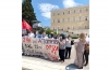 Η Αννα Βαγενά  στη διαμαρτυρία  βουλευτών του ΣΥΡΙΖΑ