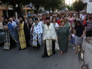 Από τη λιτάνευση της εικόνας στη συνοικία Ιπποκράτη