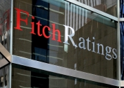 Αναμενόμενη υποβάθμιση από τη Fitch