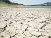 H Κίνα πλήττεται ταυτόχρονα από ξηρασία και πλημμύρες
