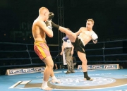 Αρχίζει το σόου στο Kick Boxing