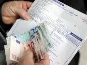Δύο στους 3 Ελληνες πληρώνουν εκπρόθεσμα