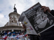 «Δεν εγκαταλείπουμε»,  λέει η Charlie Hebdo