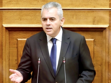 Μάξιμος: Εμπρακτη αναγνώριση  της προσφοράς ιατρών και νοσηλευτών