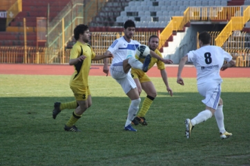 Πρόταση σε Παναγιώτη Φουσίκα