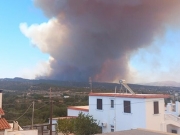 Καίγονται  ξενοδοχεία  στη  Ρόδο