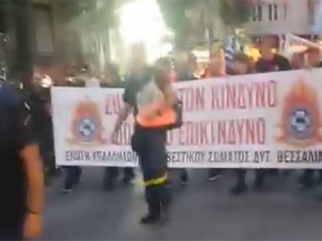 Αφήστε τις φιέστες, λύστε τα προβλήματα