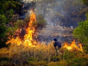 Ανοιχτά μέτωπα σε Ρόδο, Αίγιο, Κάρυστο, Κέρκυρα