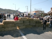 Αγρότες στη Λάρισα, κτηνοτρόφοι στα Τέμπη...