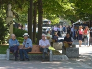 Επιστρατεύουν το χιούμορ οι Λαρισαίοι