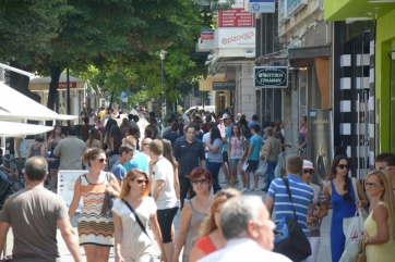 Η επιστροφή των... οφειλετών!