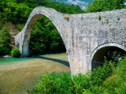 Τα γεφύρια και τα μαστόρια τους...