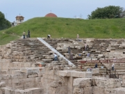 Έτοιμη η πρώτη κλίμακα στο Αρχαίο Θέατρο Λάρισας