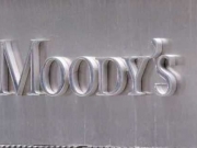 Moody&#039;s: Υποβάθμιση εάν δεν περικοπούν οι συντάξεις
